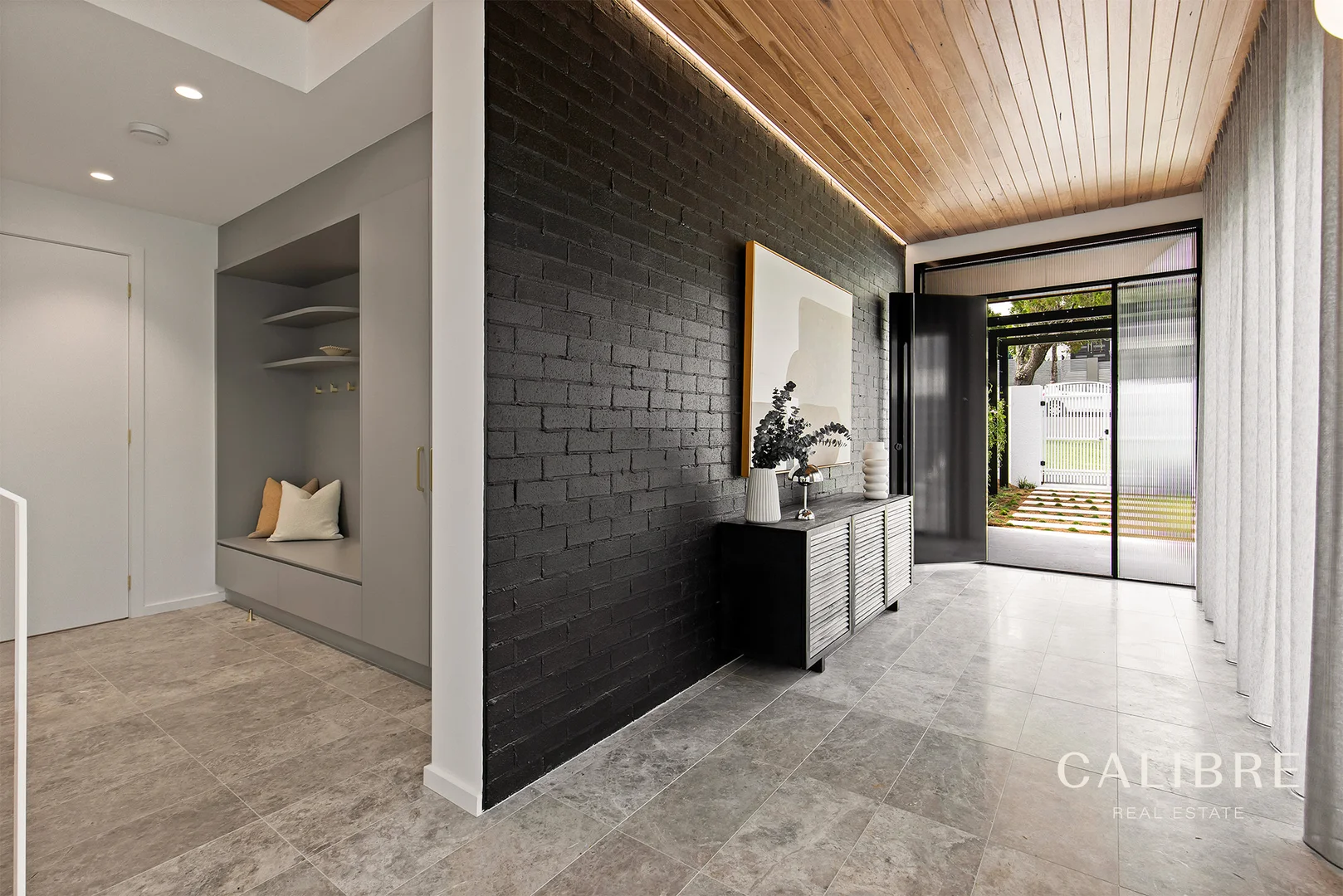 14 Matlock Street, Ashgrove QLD 4060 photo 5