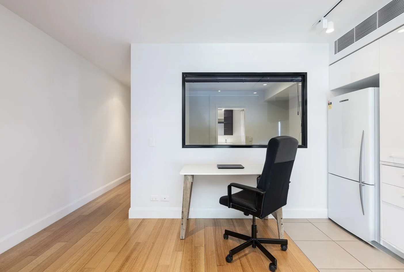 Additional image 2 of 1812/27 Little Collins Street, Melbourne VIC 3000