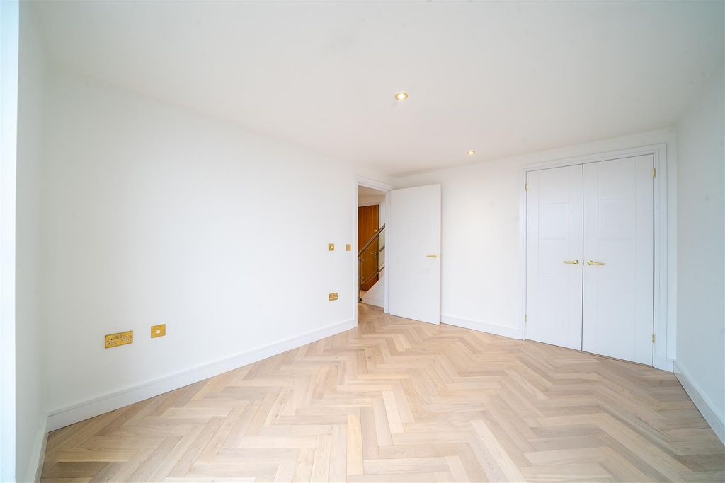 Additional image 16 of 3 bed flat for sale21 Colquitt Street, Liverpool L1