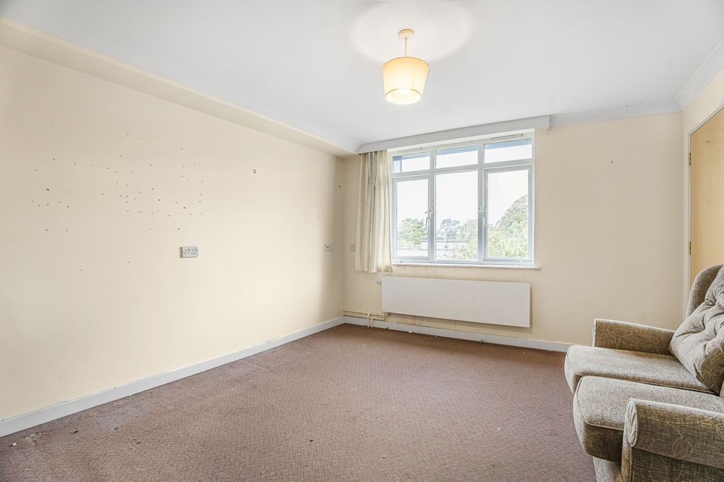 Additional image 8 of 12 bed detached house for saleManor Road, Brackley, Northamptonshire NN13