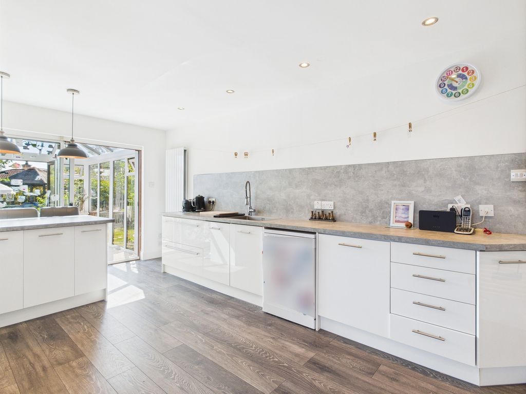 Additional image 9 of 5 bed bungalow for saleWoodhaven Little Blair Drive, Blairgowrie, Perthshire PH10