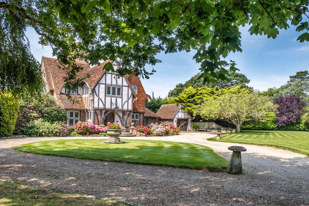Additional image 13 of 6 bed detached house for saleThe Close, Aldwick Bay Estate, Aldwick, West Sussex PO21