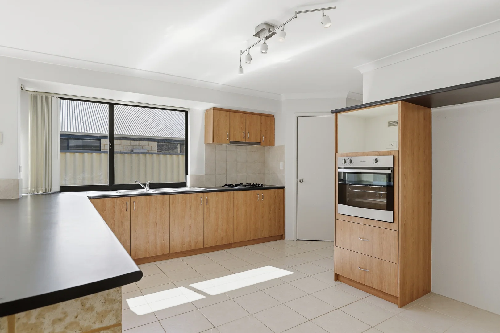 Additional image 10 of 6 Tamarama Street, Secret Harbour WA 6173