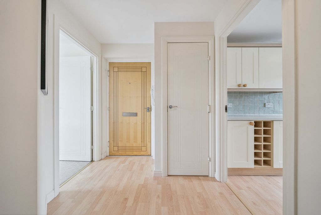 Additional image 6 of 2 bed flat for saleCooperage Quay, Stirling FK8