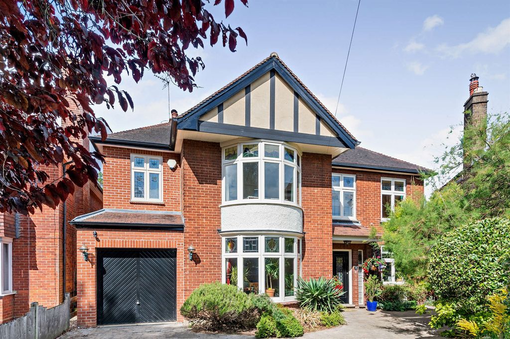 5 bed detached house for saleBroadway Gardens, Peterborough PE1