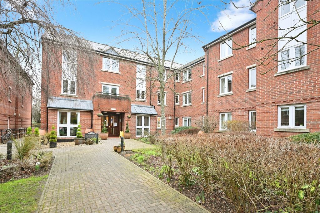 Additional image 4 of 2 bed flat for saleGeorgian Court Ph I, Spalding PE11