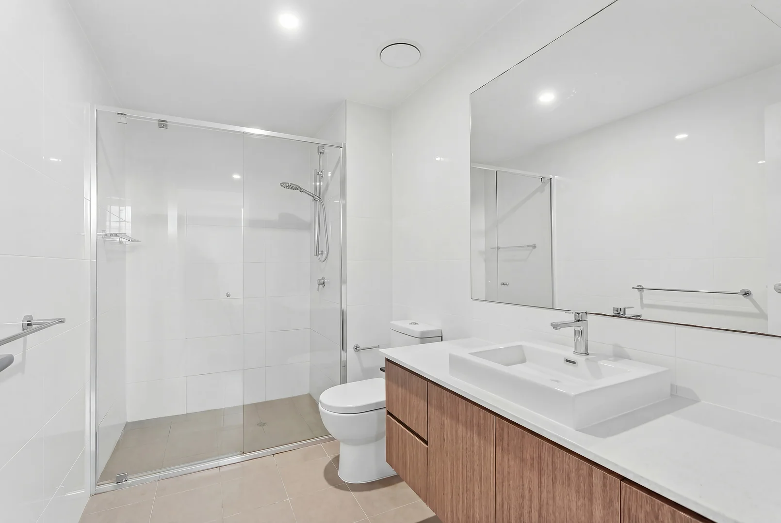 Additional image 4 of 101/5 Chester Terrace, Southport QLD 4215