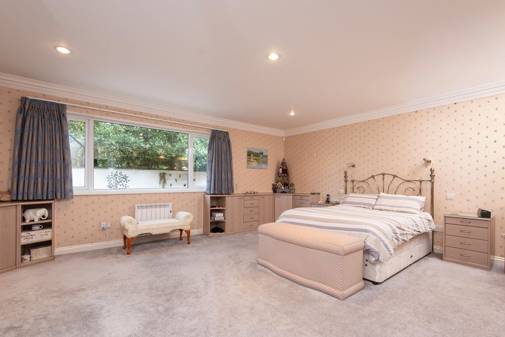 Additional image 18 of 5 bed detached bungalow for salePark Road, Boston PE21