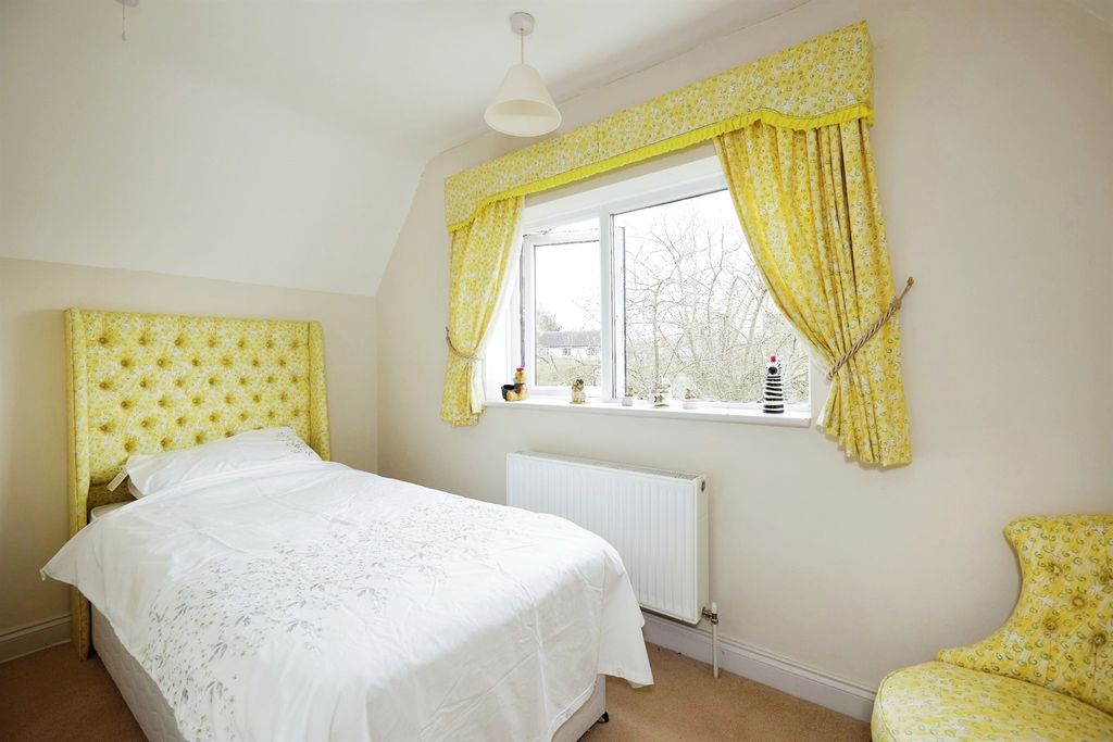 Additional image 12 of 3 bed detached house for saleOrchard Close, Fontmell Magna, Shaftesbury SP7