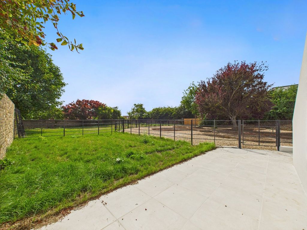 Additional image 11 of 2 bed flat for saleStone Road, Broadstairs CT10