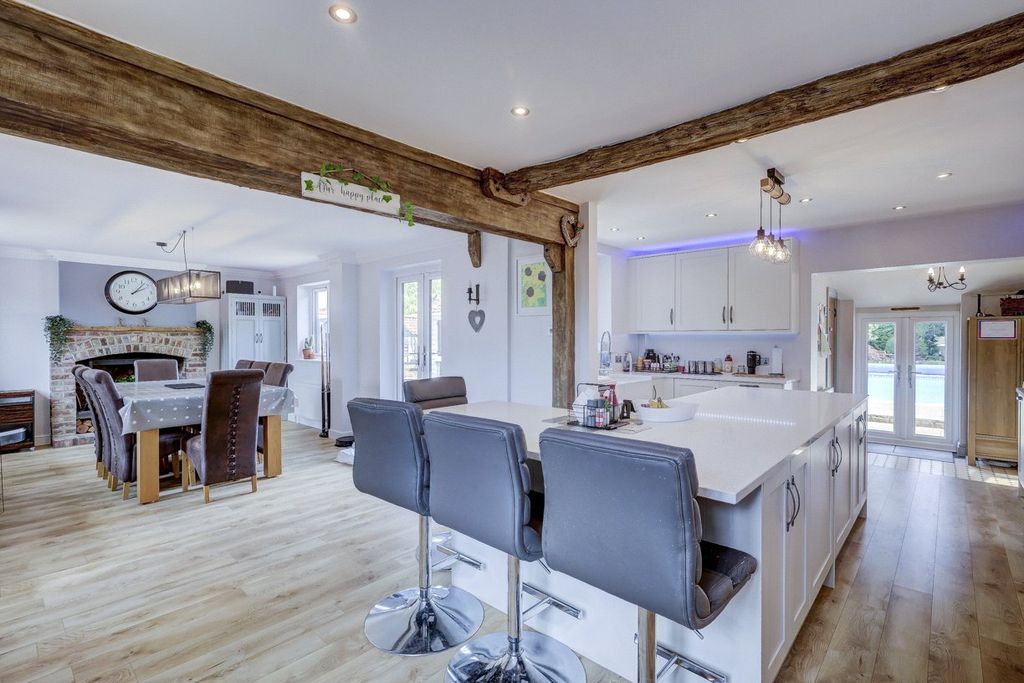 Additional image 4 of 5 bed detached house for saleGosfield Road, Gosfield, Essex CM7