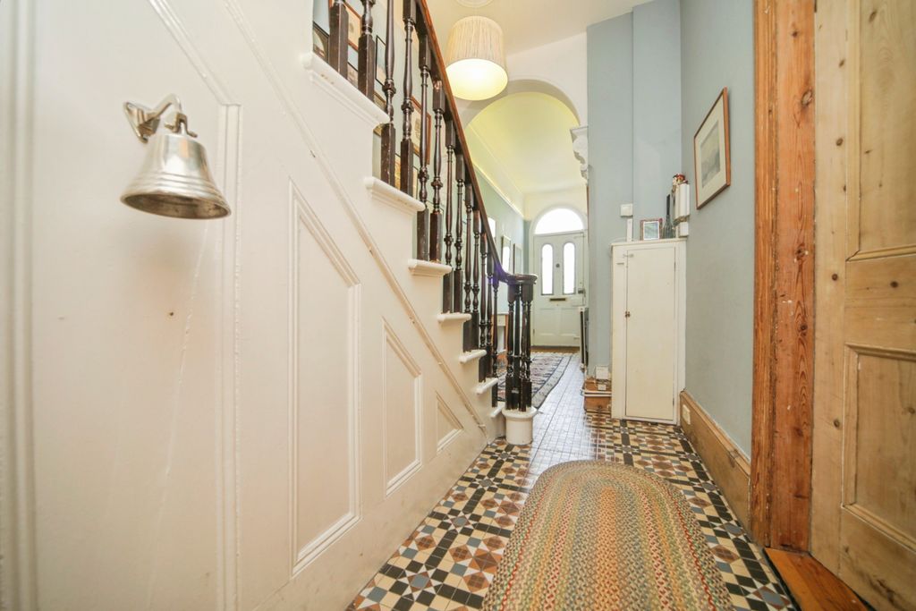 Additional image 10 of 5 bed semi-detached house for saleOrford Street, Ipswich IP1