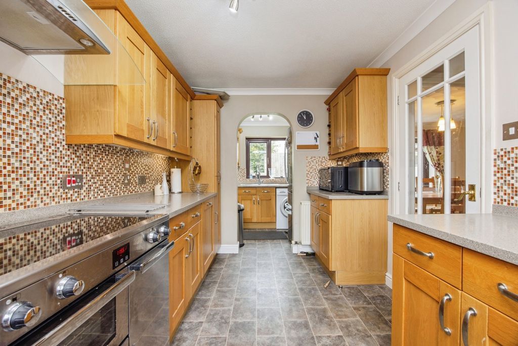 Additional image 4 of 4 bed detached house for saleRoseland Gardens, Bodmin, Cornwall PL31