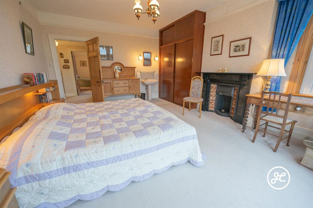 Additional image 23 of 5 bed detached house for saleDurleigh Road, Bridgwater TA6