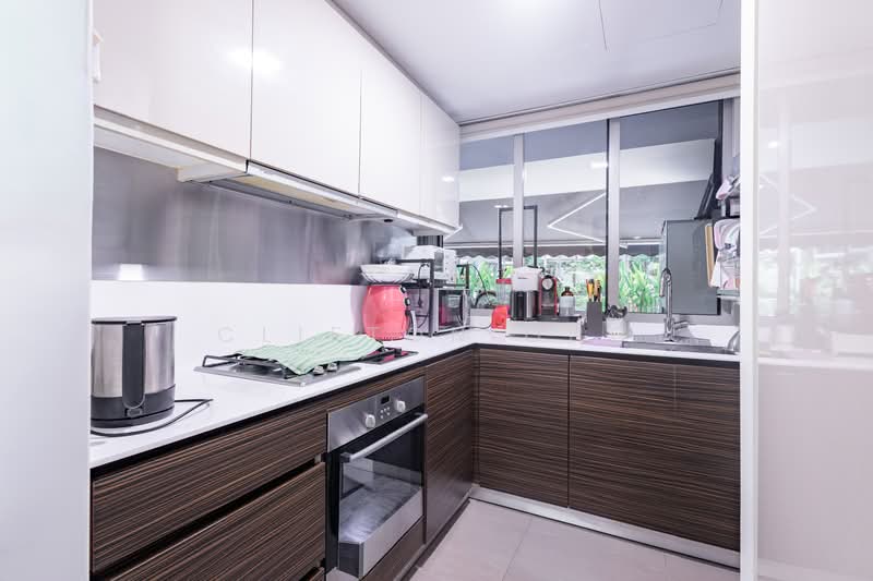 7 Sophia Road photo 4