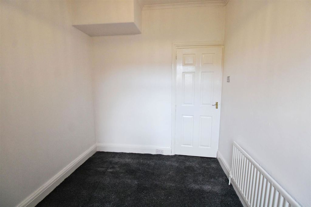 Additional image 6 of 2 bed flat for saleRichmond Road, South Shields NE34