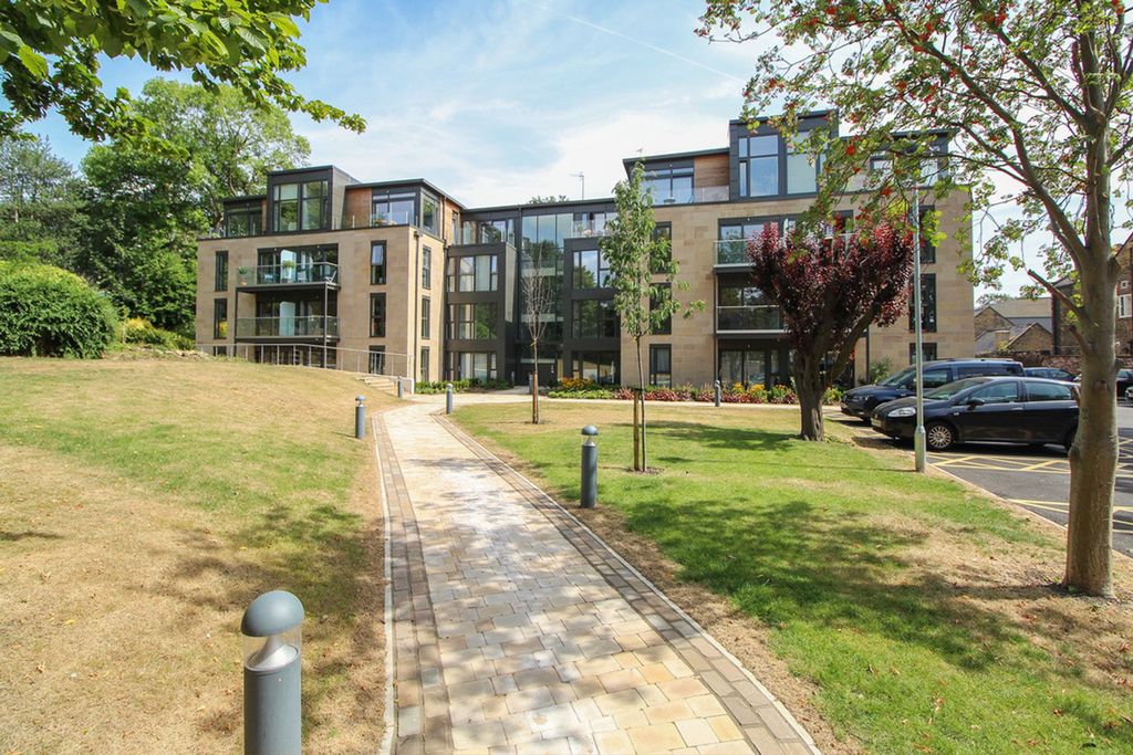 2 bed flat for saleBroomgrove Gardens, 17 Broomgrove Road S10