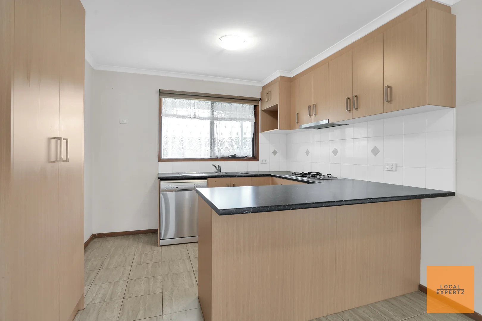 66 Rees Road, Melton South VIC 3338 photo 4