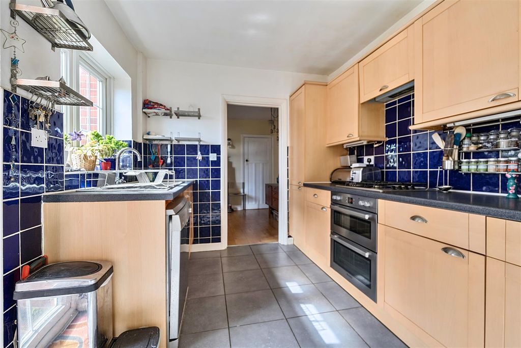 Additional image 3 of 3 bed semi-detached house for saleCollege Road, Maidenhead SL6