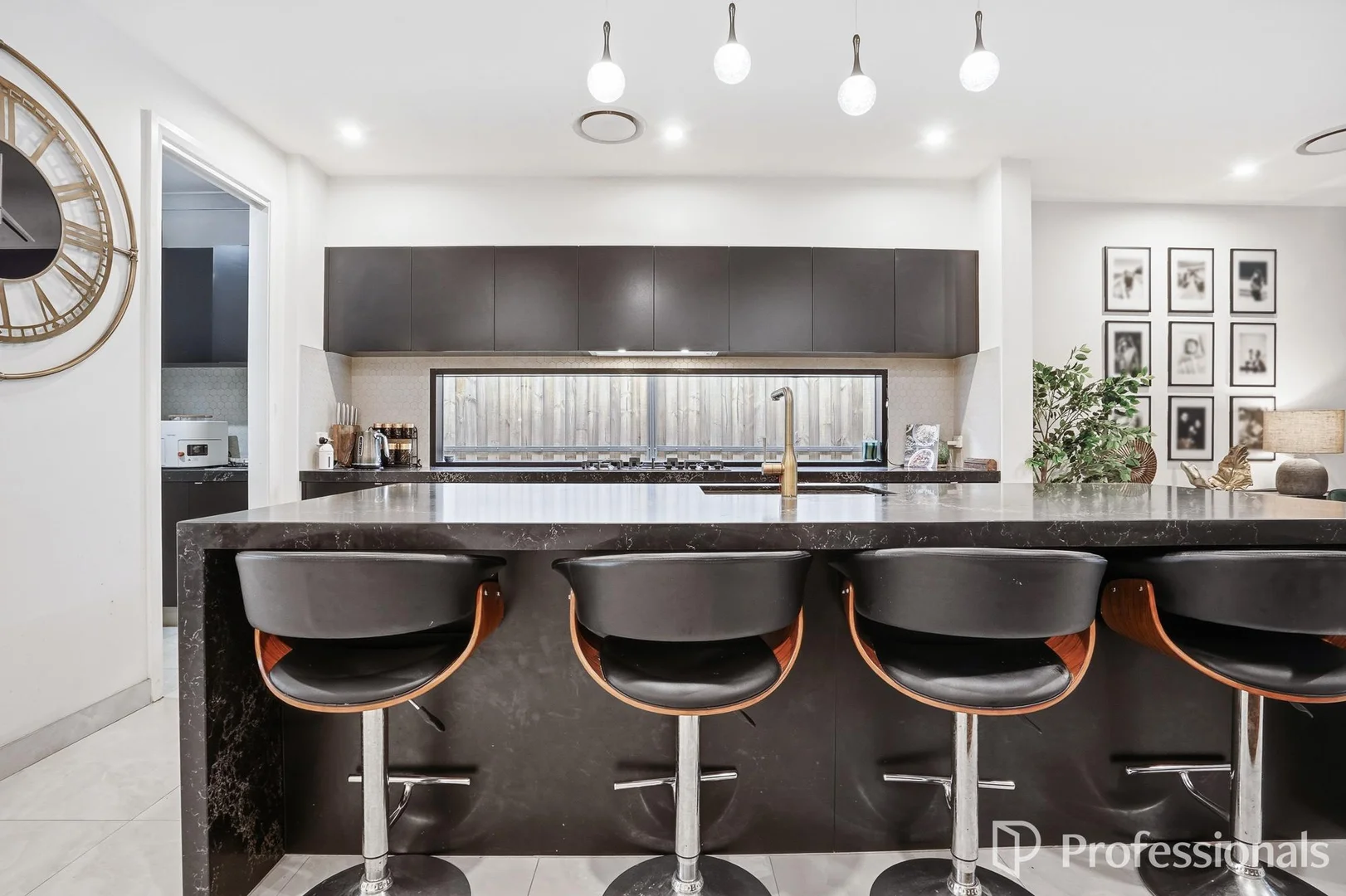 33 Hyperno Street (Gables), Box Hill NSW 2765 photo 4