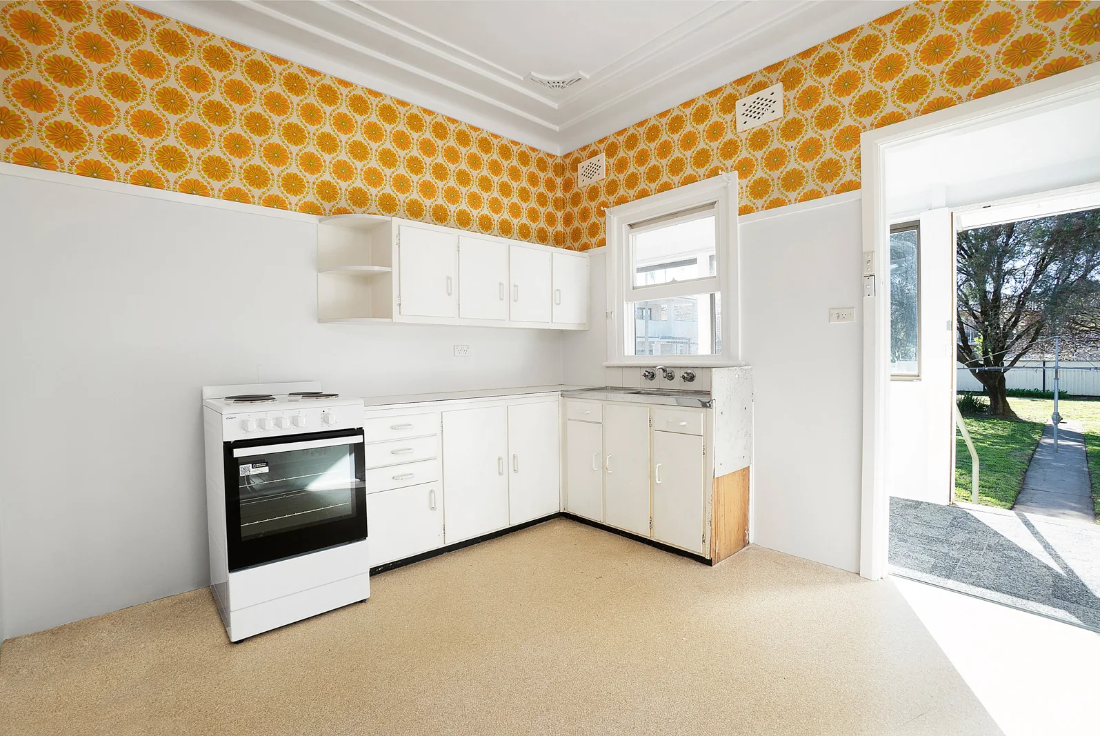 Additional image 4 of 136 Bassett St, Hurstville NSW 2220