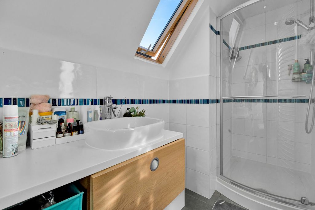 Additional image 18 of 5 bed detached house for saleThe Close, Bourne End SL8