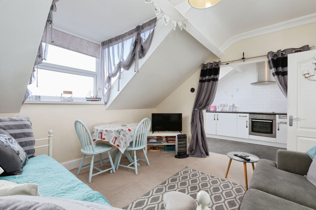 Additional image 2 of 1 bed flat for saleCarlisle Road, Bridlington YO15