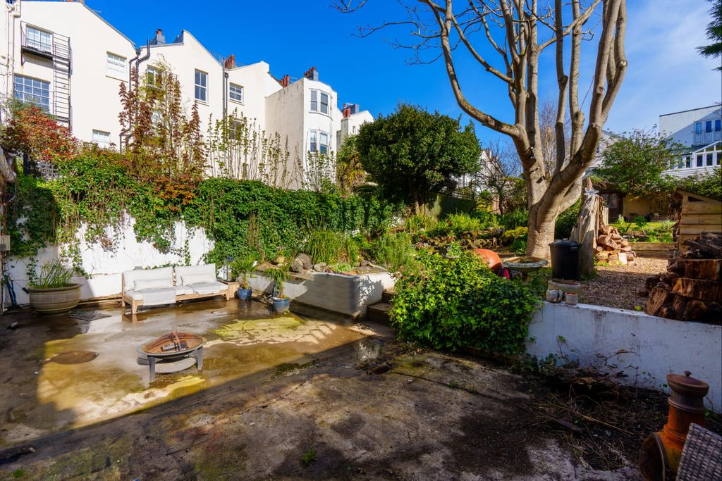 Additional image 3 of 3 bed flat for saleMarine Parade, Brighton BN2