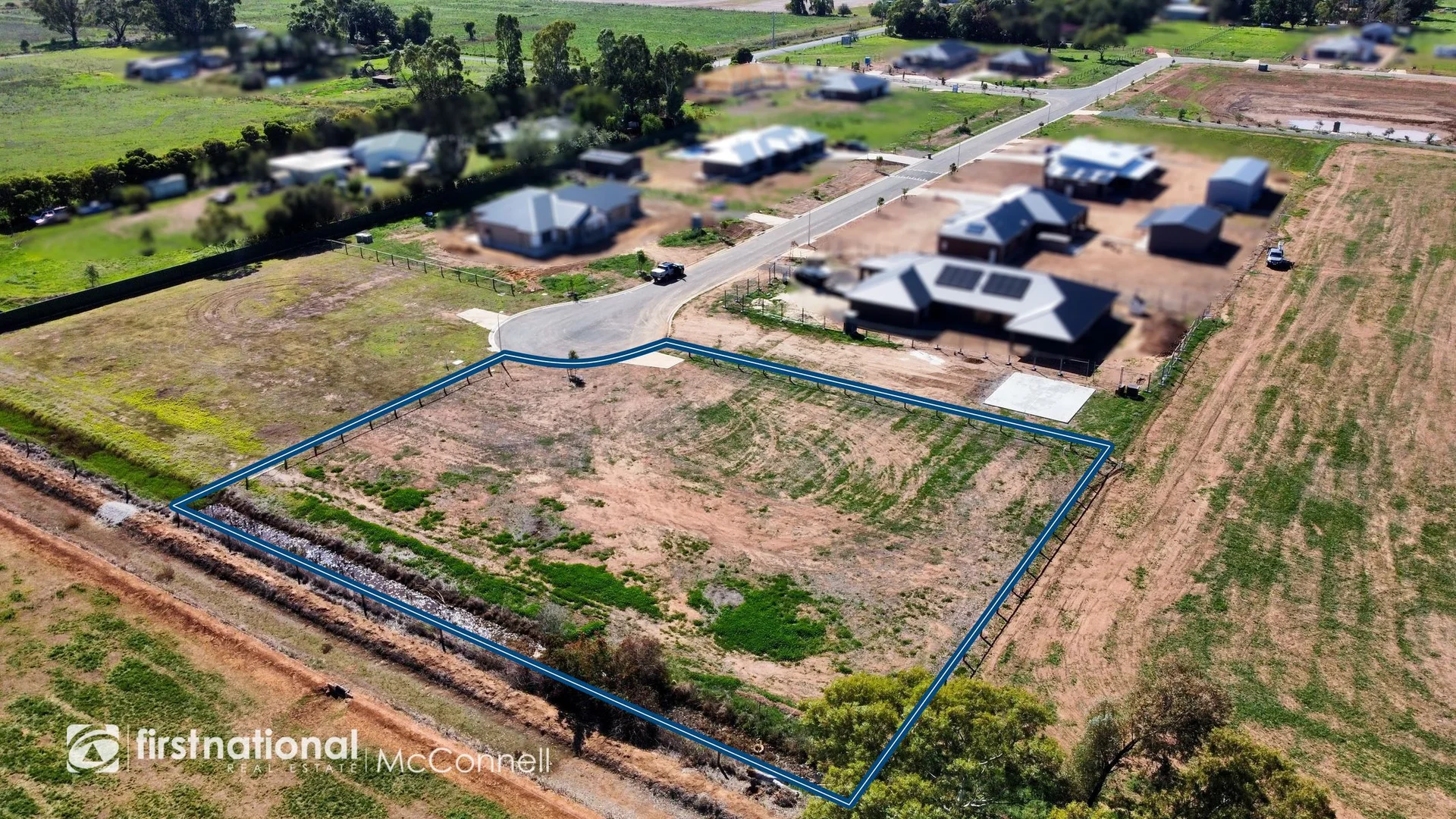 9 Cross Close, Kyabram VIC 3620 photo 5