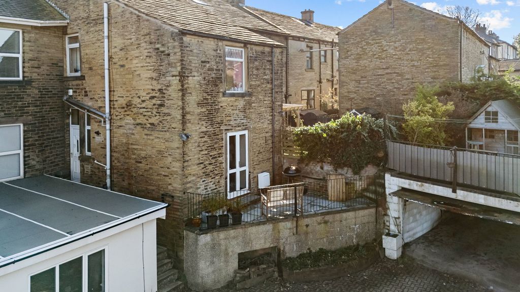 Additional image 18 of 3 bed terraced house for saleCrowtrees Lane, Brighouse HD6
