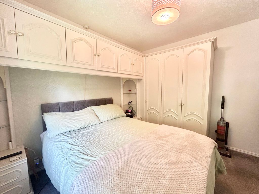 Additional image 17 of 2 bed flat for saleAvenue Court, Westgate, Bridlington YO16