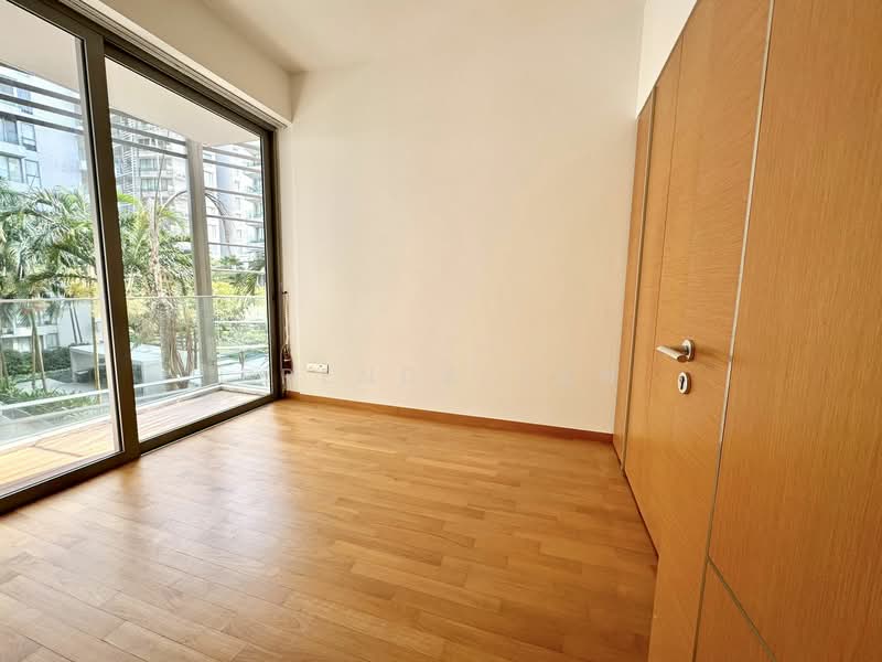 281 Ocean Drive photo 5