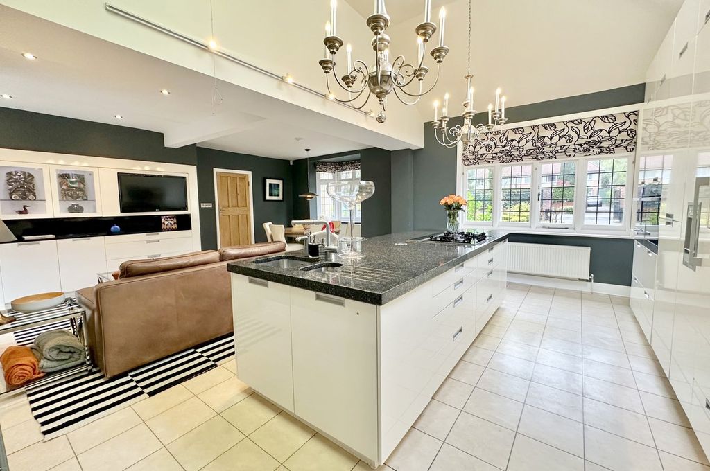 Additional image 21 of 3 bed detached house for saleEast Avenue, Talbot Woods, Bournemouth BH3