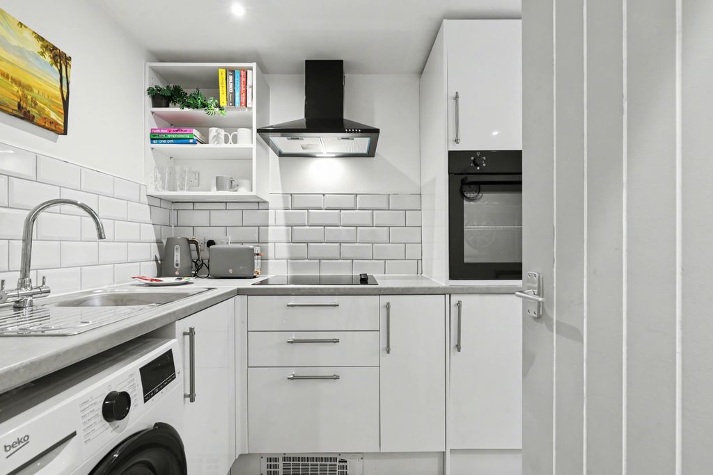 Additional image 10 of 5 bed flat for saleFive Flats, Abingdon Road, Oxford OX1