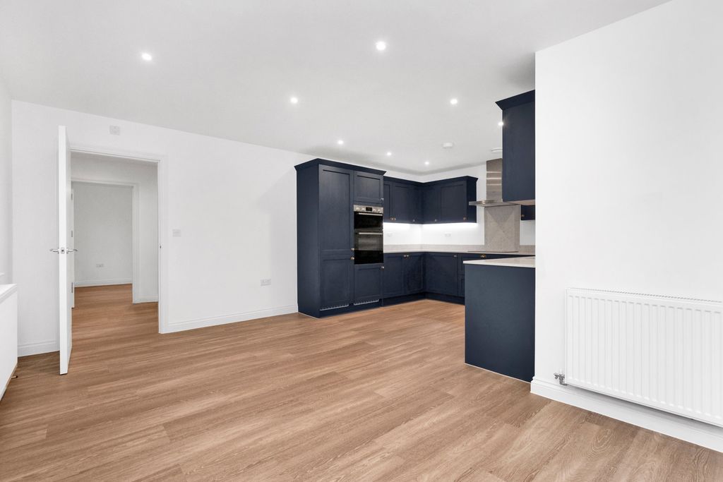 Additional image 10 of 5 bed semi-detached house for saleOxney Quarter, Bolley Avenue GU35