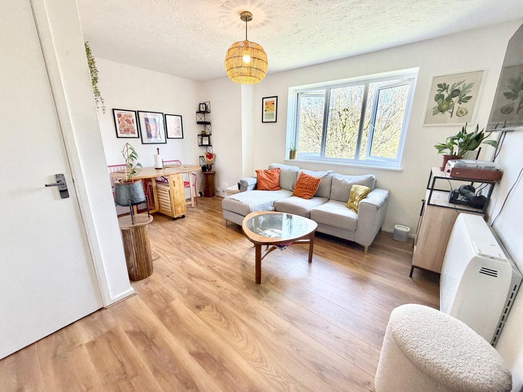 Additional image 3 of 2 bed flat for saleFoxdale Drive, Brierley Hill DY5