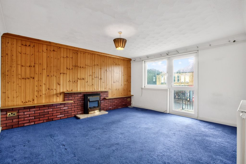 Additional image 4 of 3 bed flat for saleDeedes Street, Airdrie ML6