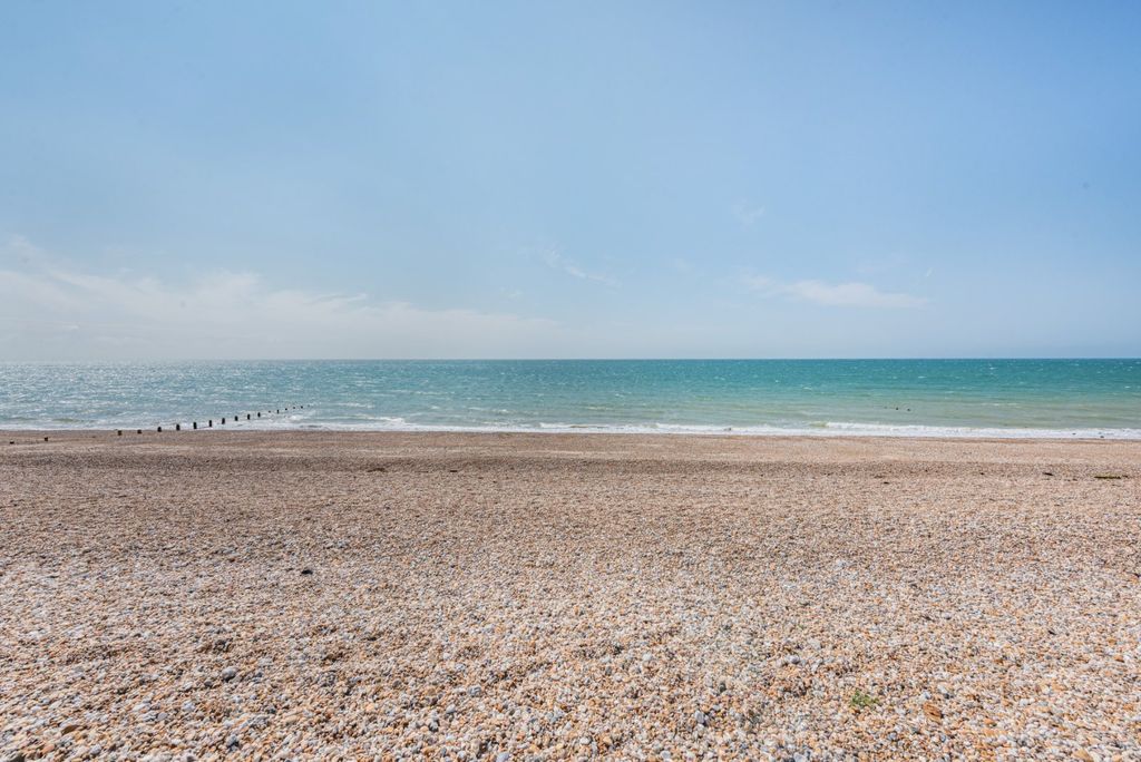 Additional image 25 of 5 bed detached house for saleAldwick Avenue, Aldwick, West Sussex PO21