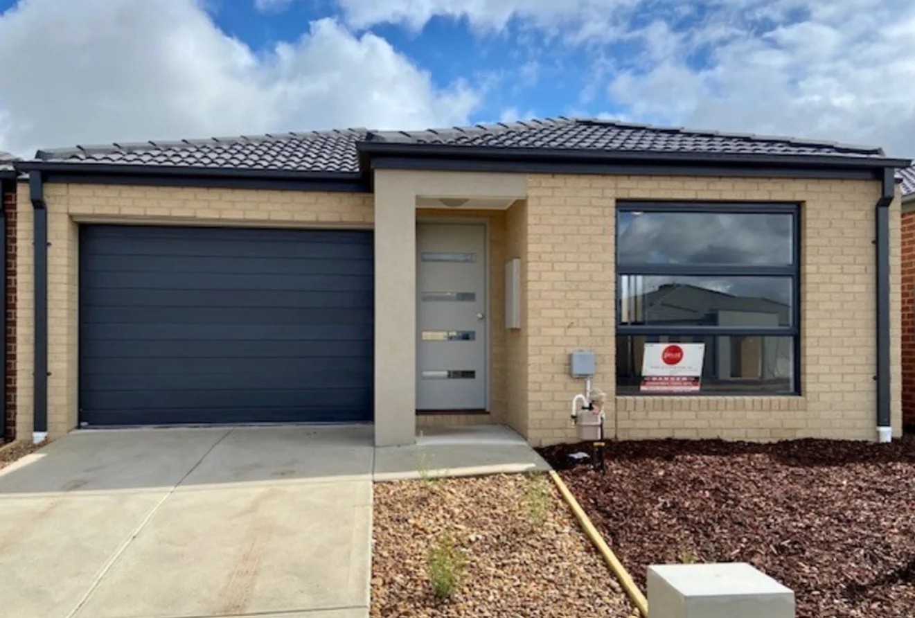 9 Pearce Way, Weir Views VIC 3338
