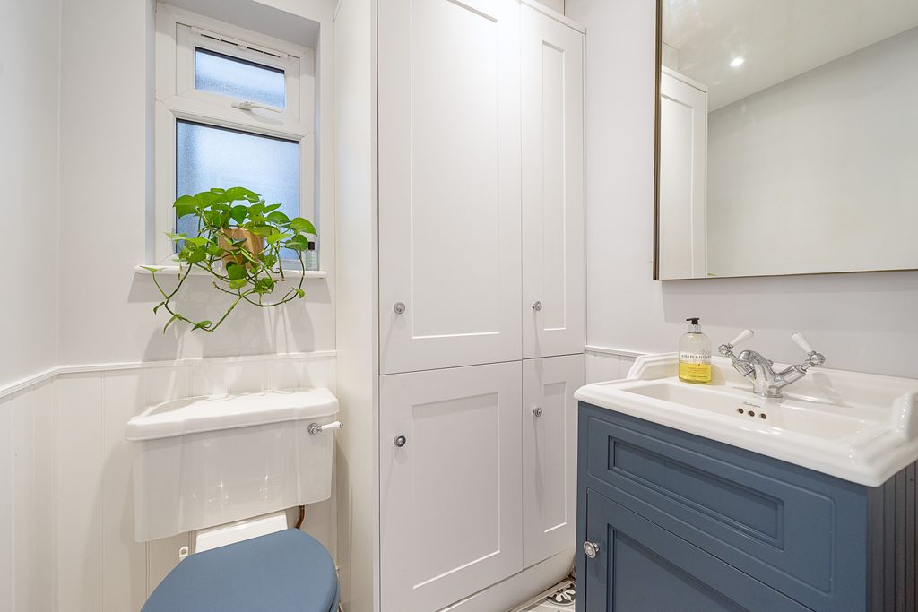Additional image 9 of 4 bed detached house for saleYork Road, Brentford TW8