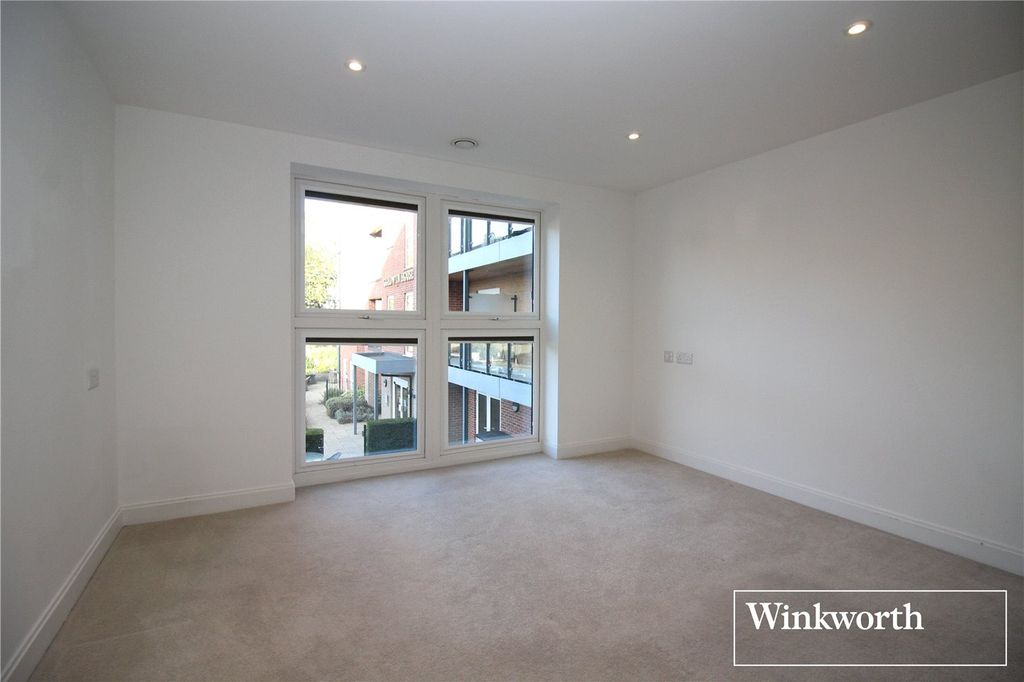 Additional image 7 of 2 bed flat for saleStudio Way, Borehamwood, Hertfordshire WD6