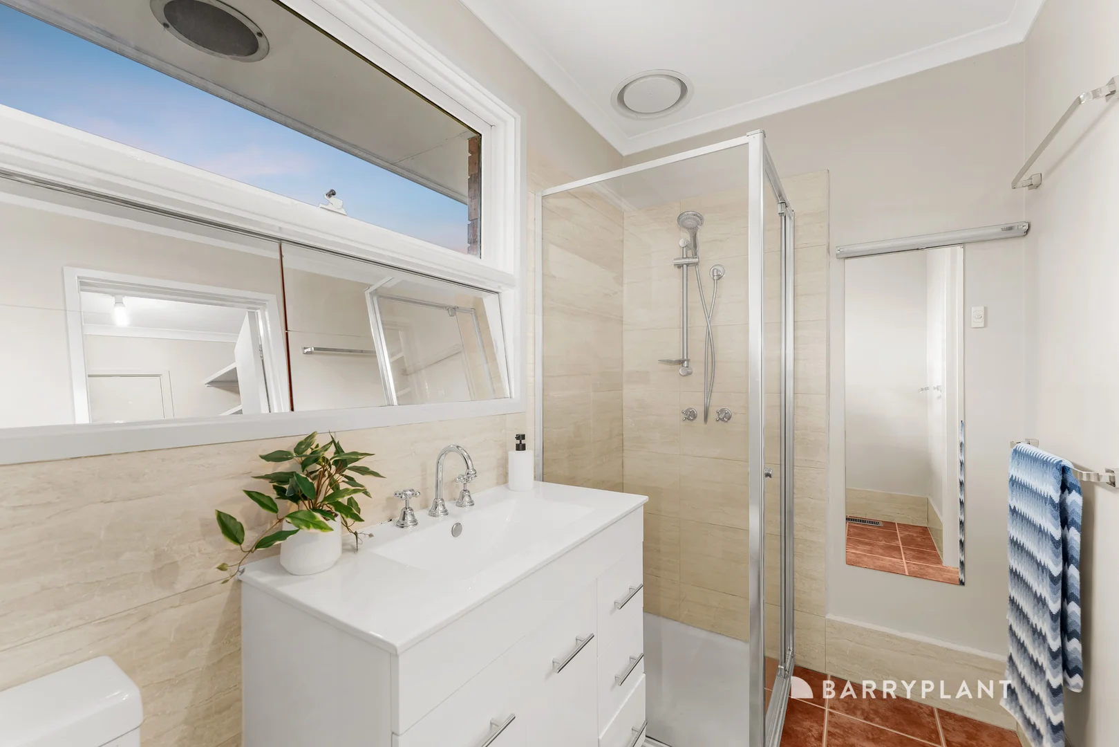 Additional image 8 of 2 Taunton Crescent, Scoresby VIC 3179