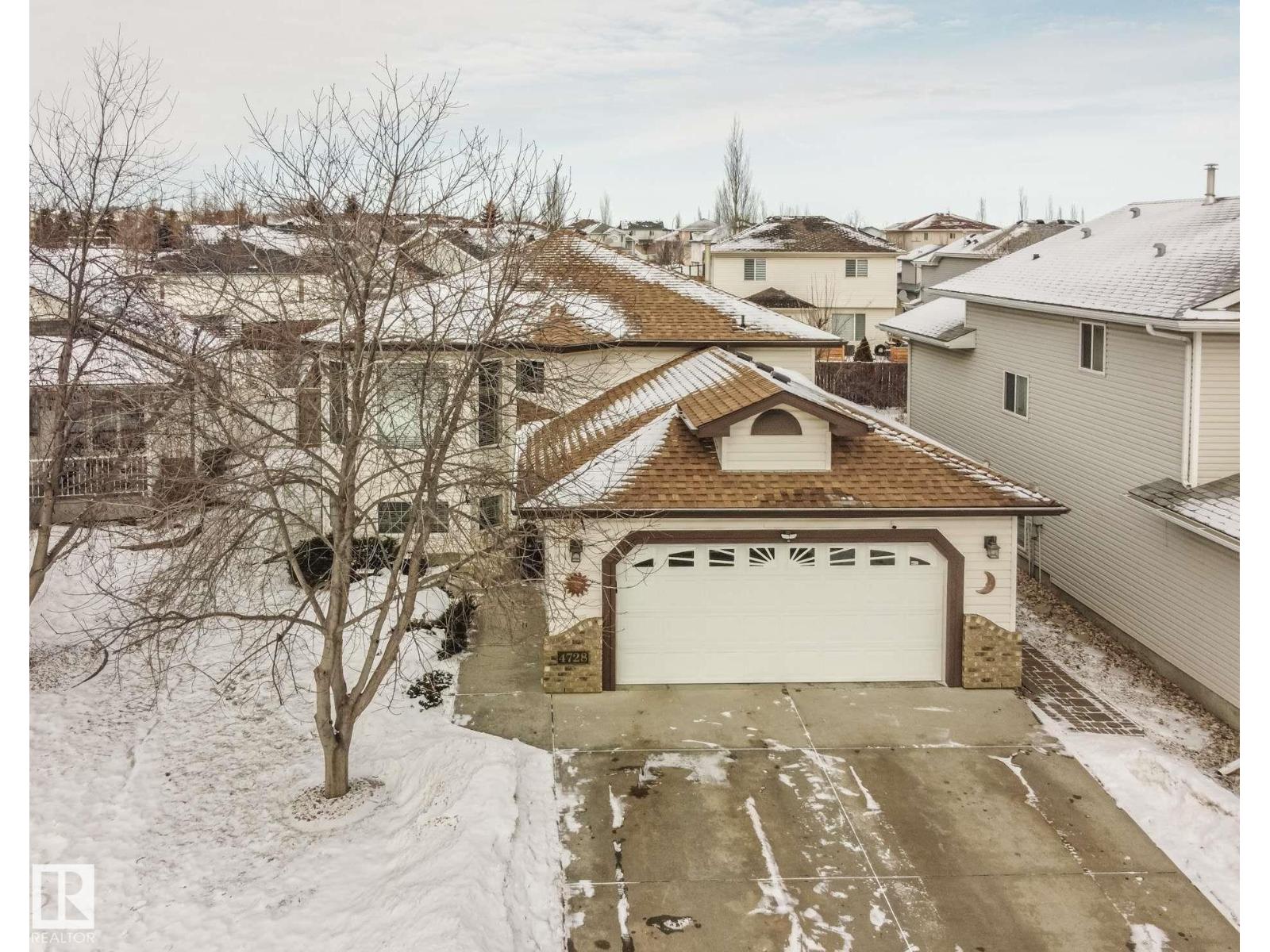 4728 150 AV NW NW