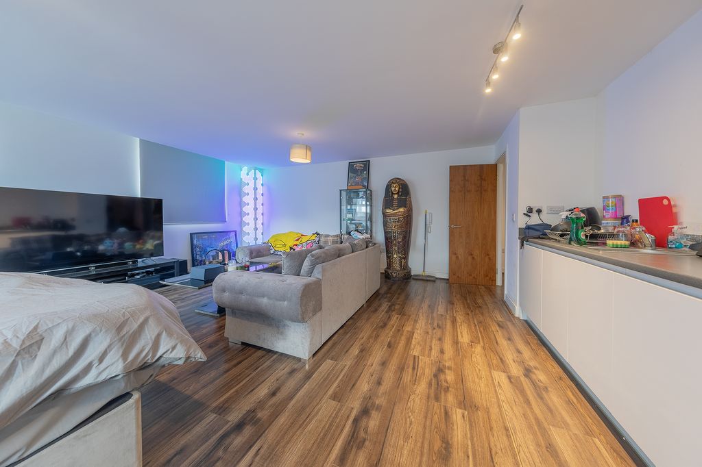 Additional image 3 of 2 bed flat for saleWaterfront West, Brierley Hill DY5
