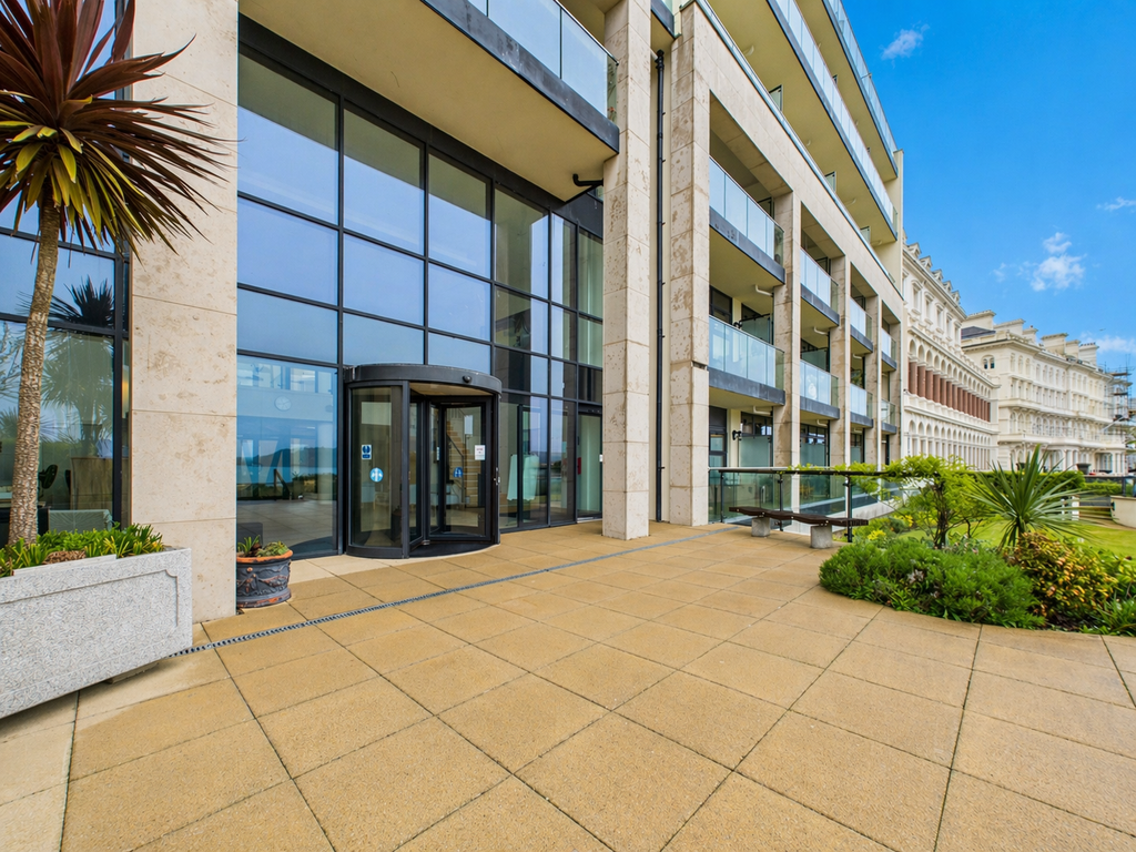 Additional image 15 of 2 bed flat for saleCliff Road, The Hoe, Plymouth PL1