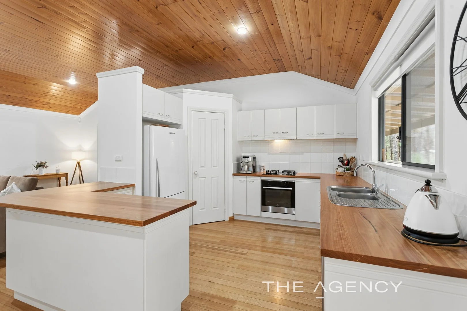 Additional image 5 of 220 Tarrup Street, Chidlow WA 6556