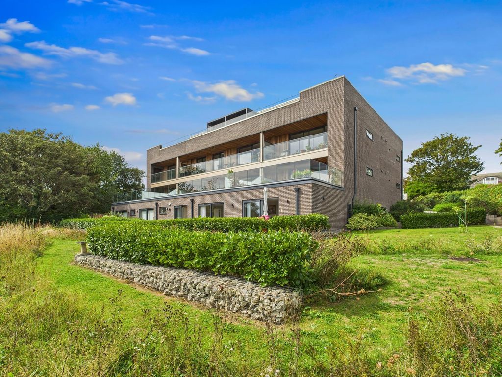 Additional image 14 of 2 bed flat for saleNorth Foreland Avenue, Broadstairs CT10