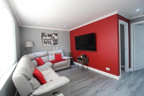 Charleston Gardens, Ground Floor AB12