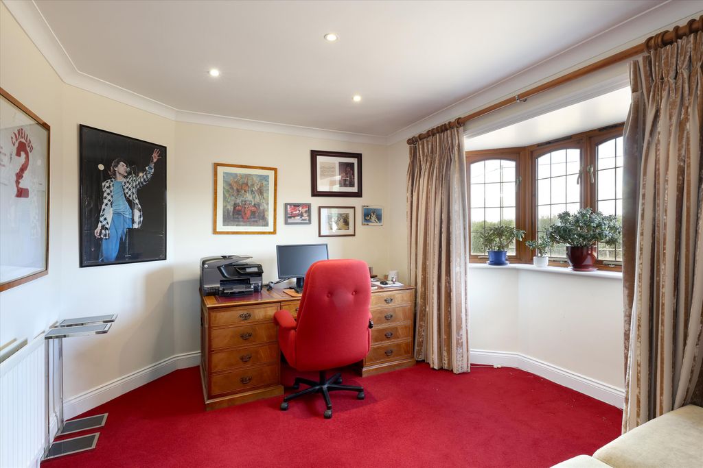 Additional image 11 of 5 bed farmhouse for saleBottle Lane, Warfield, Bracknell, Berkshire RG42