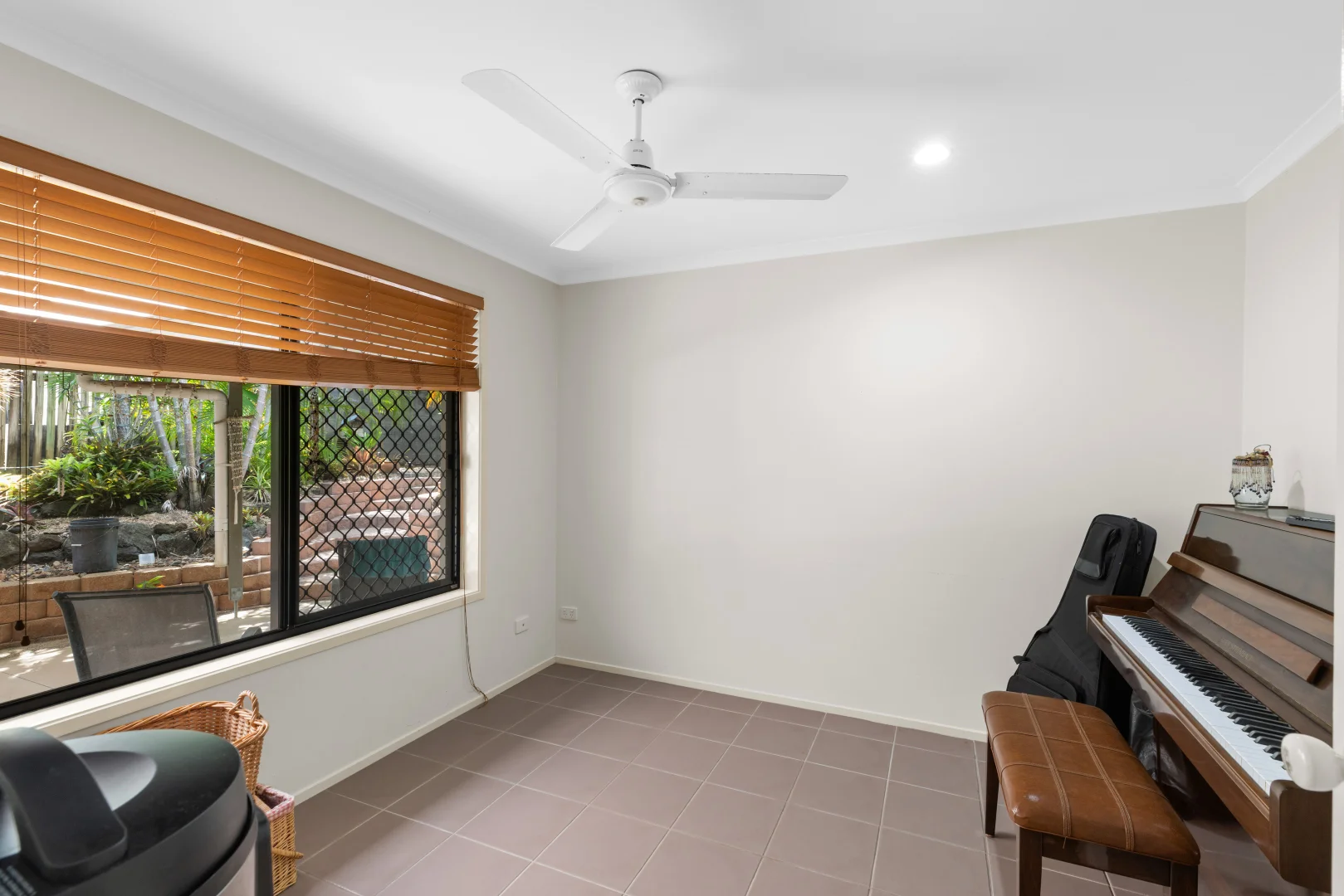 Additional image 12 of 53 Country Road, Cannonvale QLD 4802